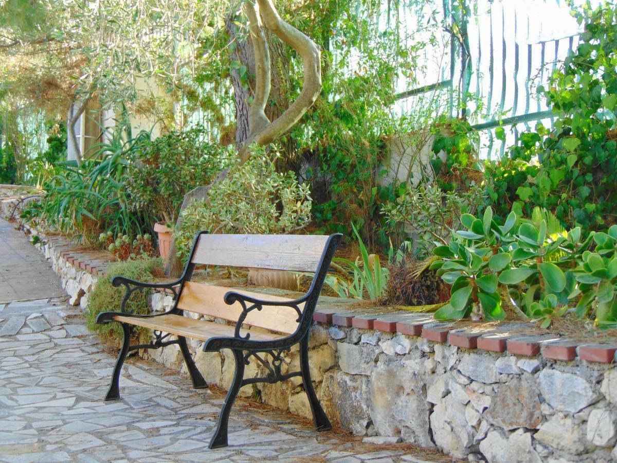 Villa Antonio Calderisi ヴィエステ エクステリア 写真
